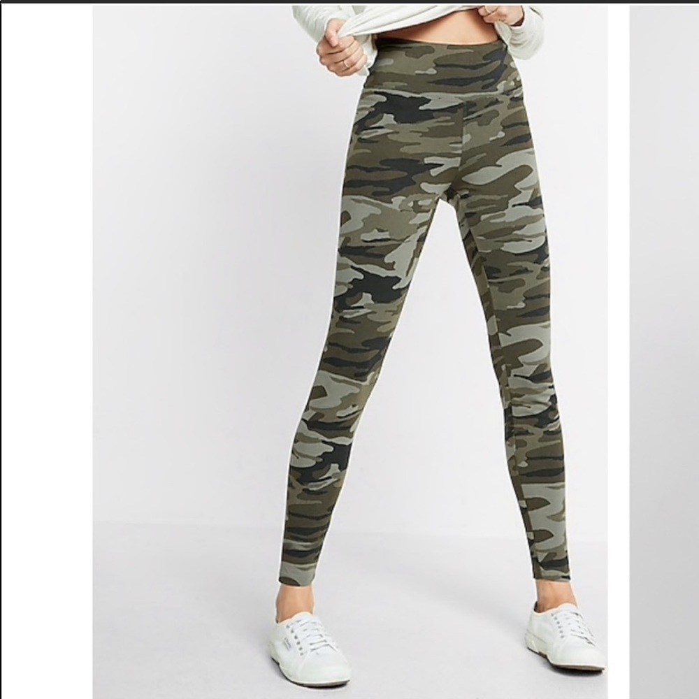 Express Camo Leggings